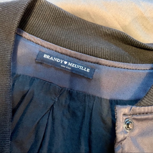 Brandy Melville Bomber jacket - Picture 3 of 3